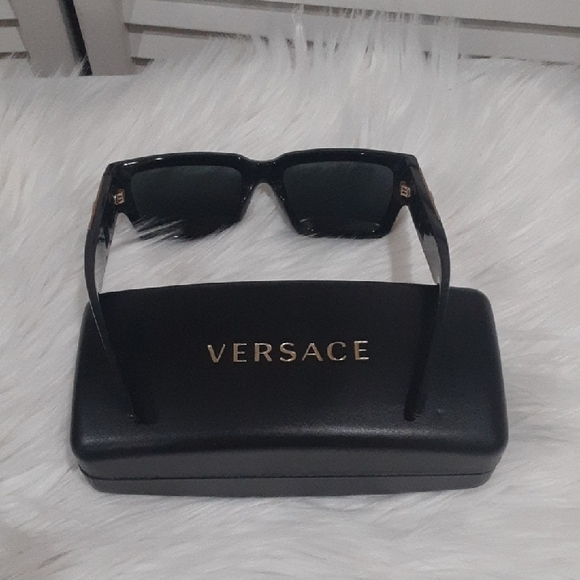 Versace Rectangular Black Sunglasses - Picture 3 of 8